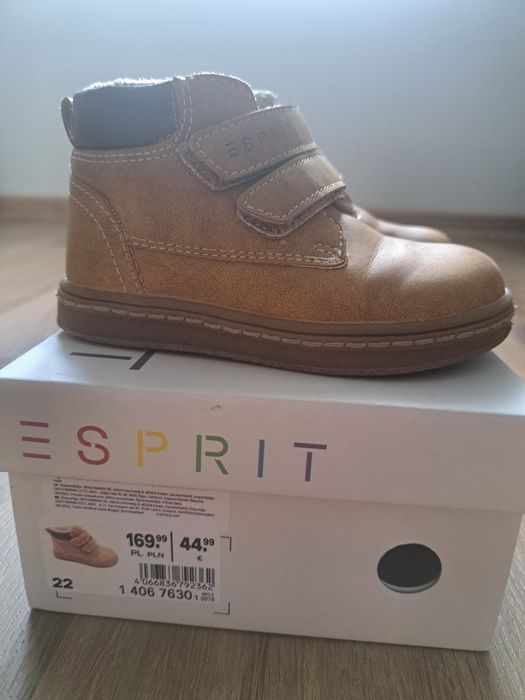 Lekko ocieplane buty Esprit rozmiar 22