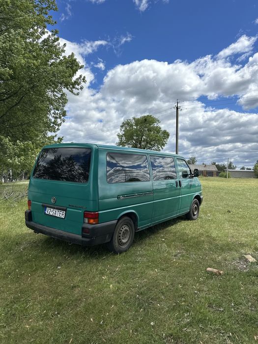 VOLKSWAGEN TRANSPORTER T4 2,5 TDI