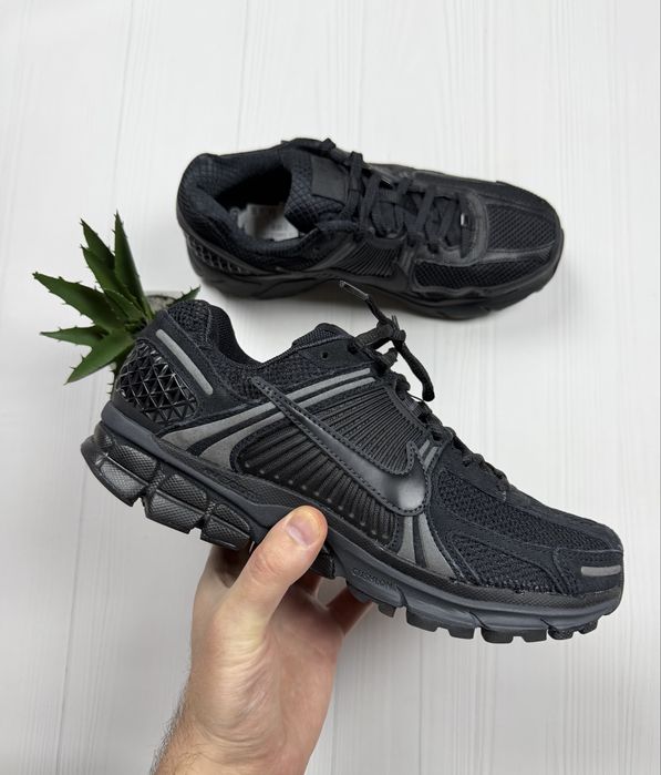 Кроссовки Nike Zoom Vomero 5 Black Оригинал