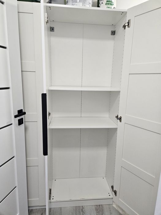 Szafa biała 75x200