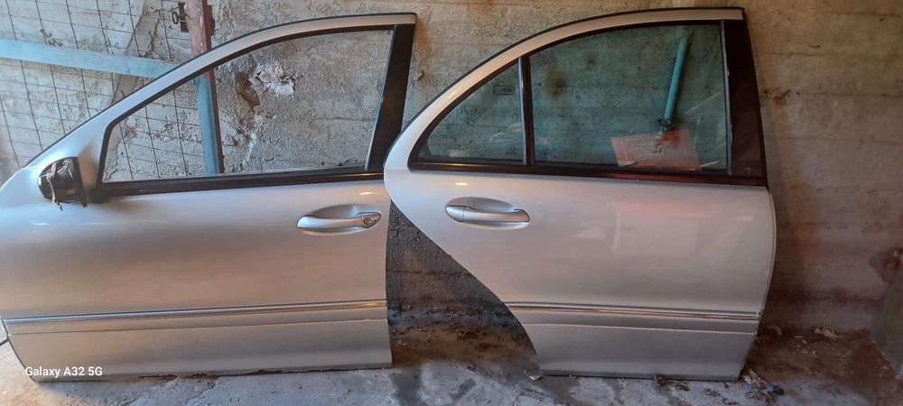 Portas , Espelho e Mala Mercedes Benz c220 01