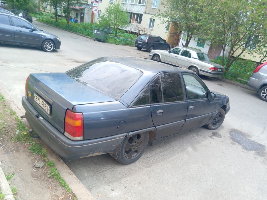 Opel  Omega  2.0 ОБМЕН