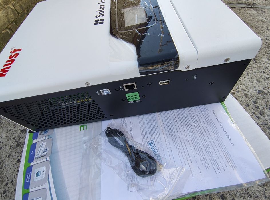 Гібридний сонячний інвертор MUST PV18-3224 VPM II Gen 2, 3200W, 24V