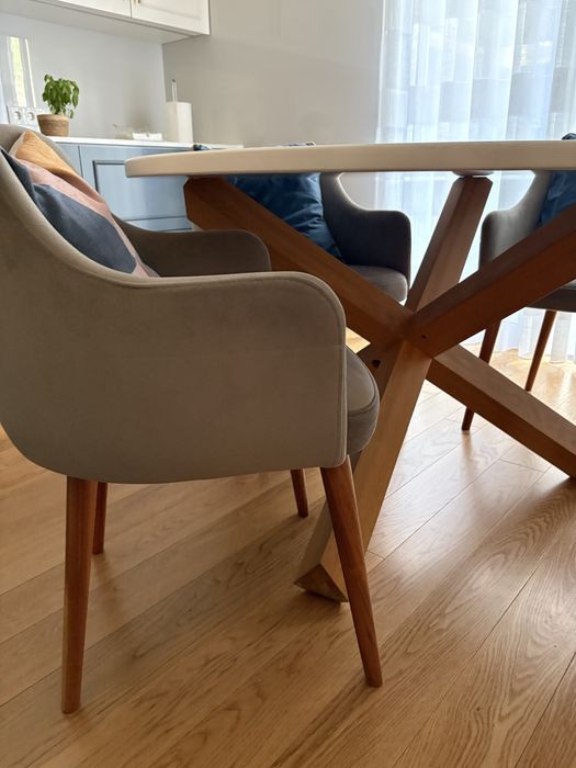 Conjunto mesa cozinha e 4 cadeiras