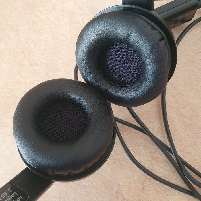 Słuchawki na kablu Logitech z mikrofonem