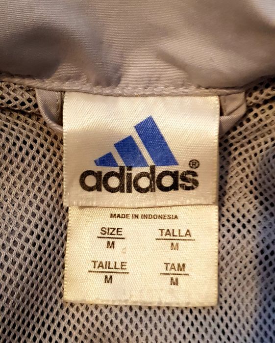 Kurtka Adidas. Water and windproof