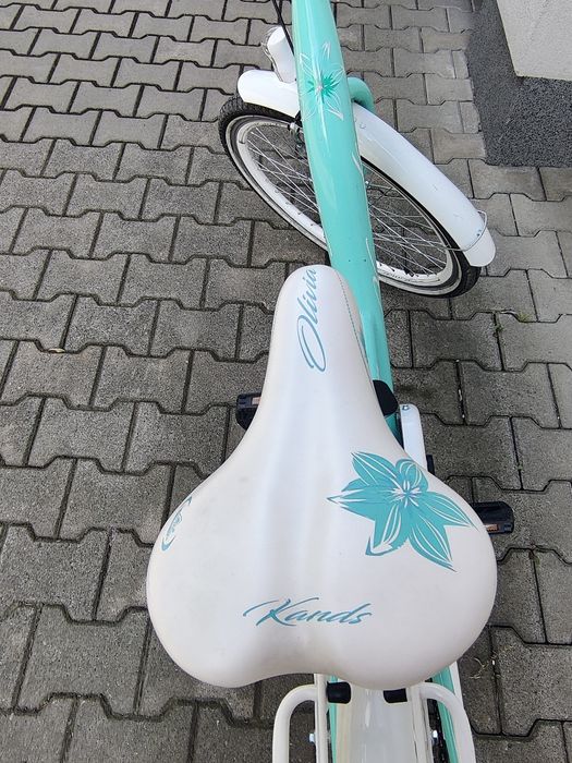 Rower Kands Olivia koła 24 cale 3 biegi.
Bagażni