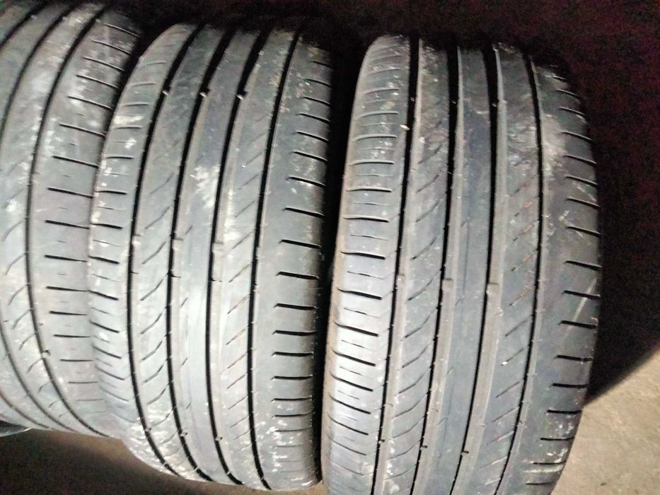 245 40 R19 Continental