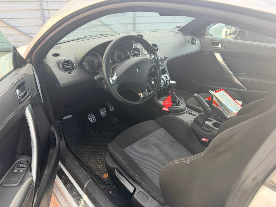 Peugeot  RCZ 2.0 HDI 163 CV DE 2011 EM FIM DE VIDA PARA PEÇAS