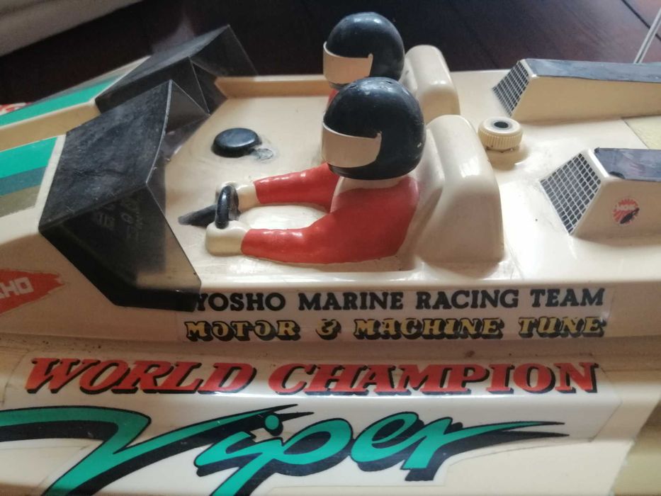 Lancha kyosho viper world champion 1988