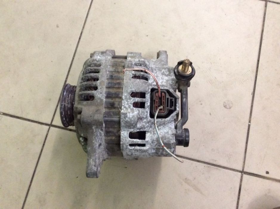 Alternador Mazda 626