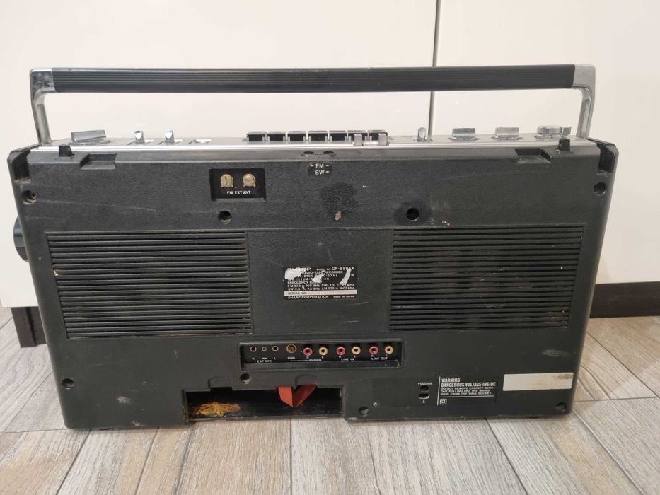 radiomagnetofon SHARP GF-8585