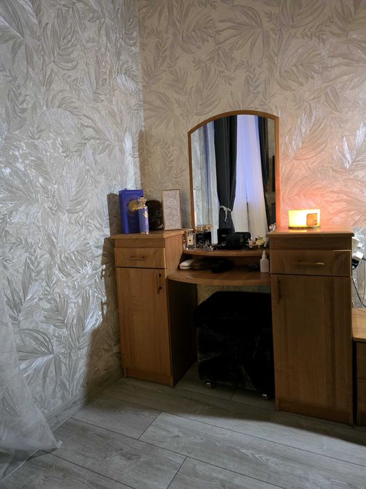Продам меблі б/у для спальні в нормальному стані, самовивіз.