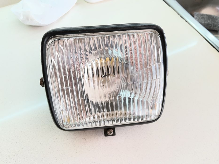 OTICA . LUZ para motorizada