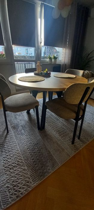 Okazja! Nowy okrągły stół do salonu