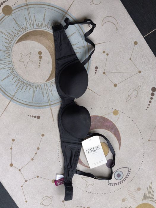 Базовий чорний бюстгальтер балконет True 32B