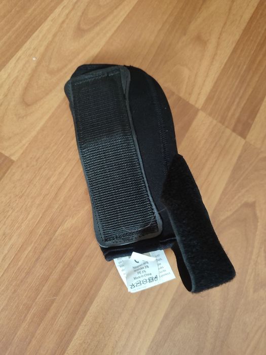 Защита запястья Icetools правый S/M