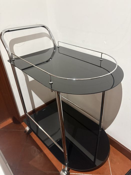 Carrinho bar/apoio em vidro preto e inox com rodinhas – ótimo estado