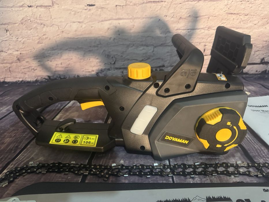 Електрична ланцюгова пила DOVAMAN 2400 Вт