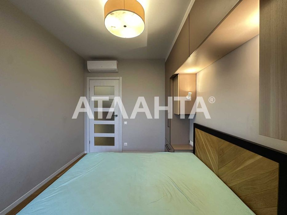 Продається затишна трьохкімнатна квартира-студія в ЖК  Парус.