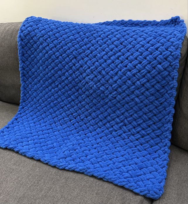 Вязані дитячі пледи