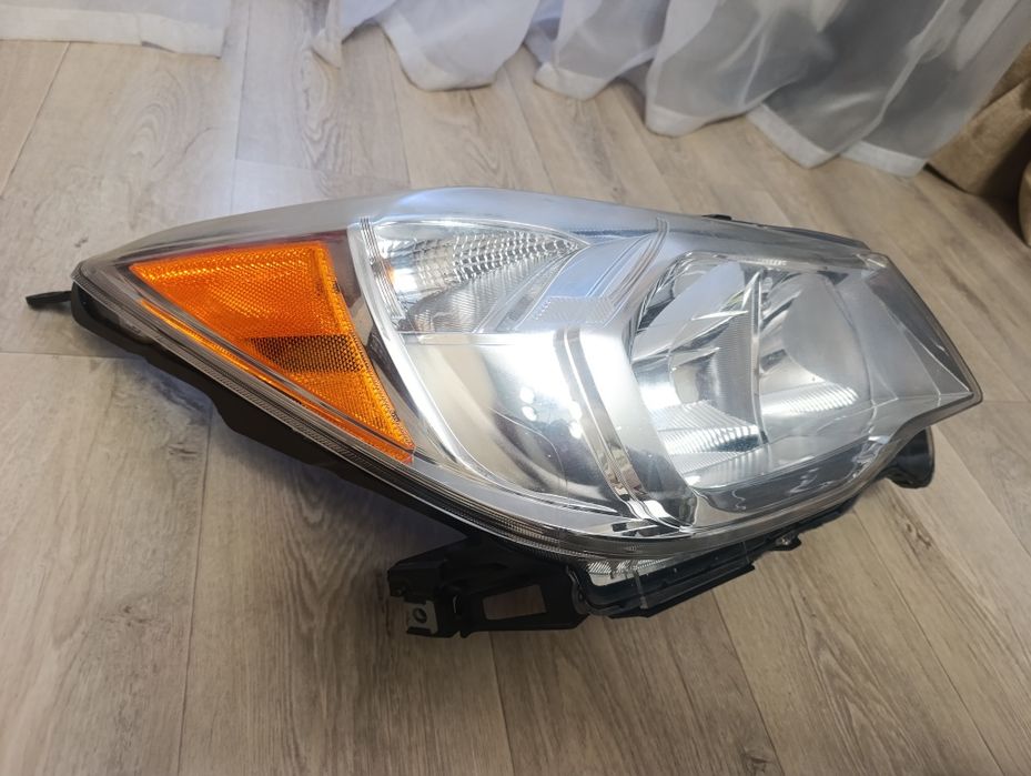 Фара передняя правая Subaru Forester 14-16 SJ (дорестайлинг)