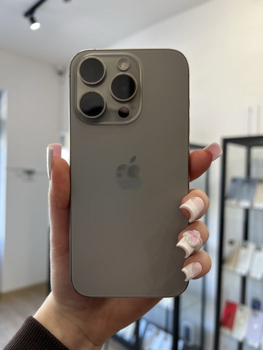 Telefon iPhone 15 PRO 256GB Szary Apple Gwarancja iTrade