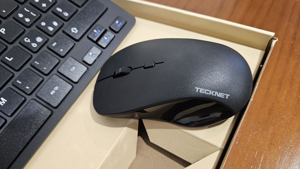 Conjunto teclado  rato wireless