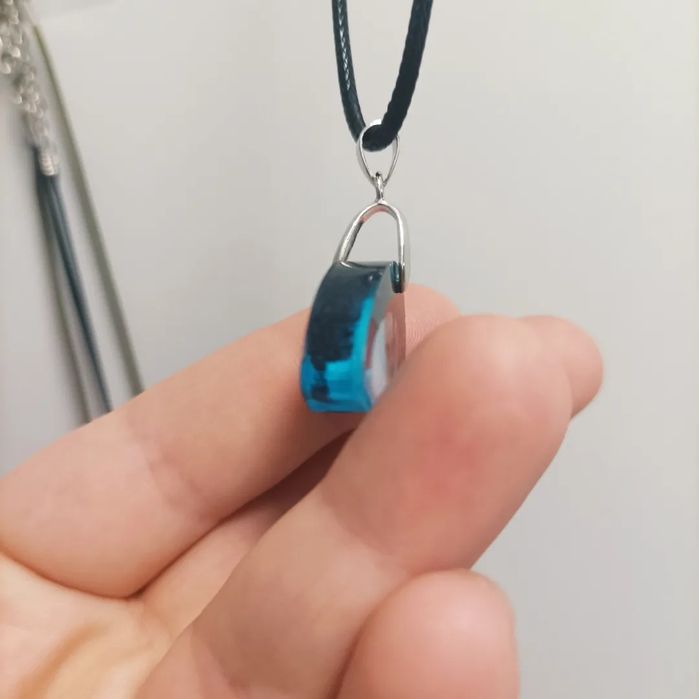 Vários modelos de colares de Epoxy resin