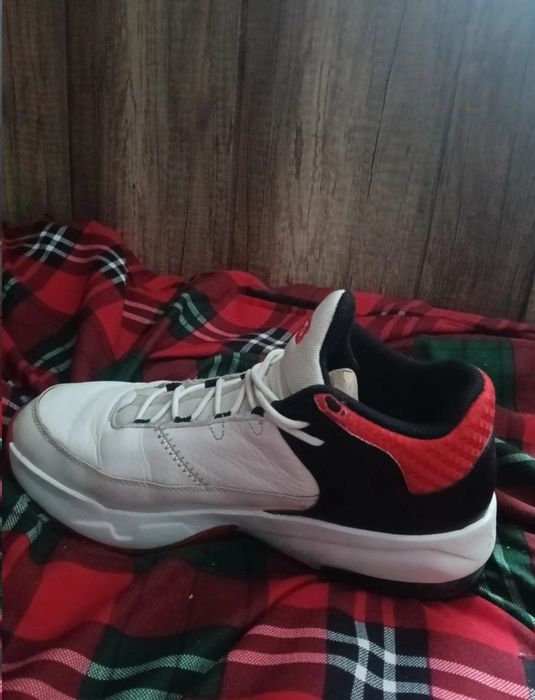 Jordan Max Aura 3