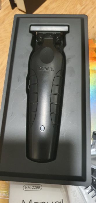 Máquina barba e cabelo novo