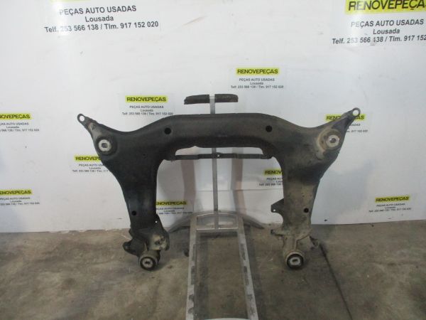 Charriot frente VOLKSWAGEN Passat (3B3)