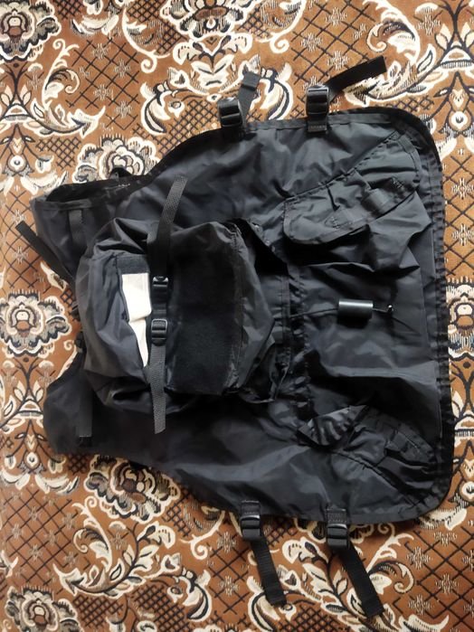 Жилет рыбака Tough Traveler Made in USA.