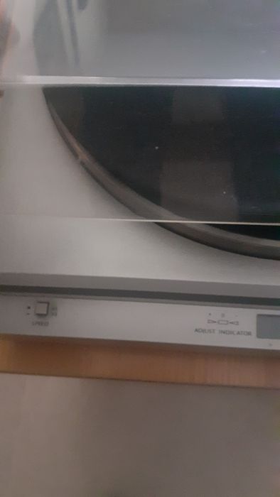 Gira discos Onkyo CP 1011F