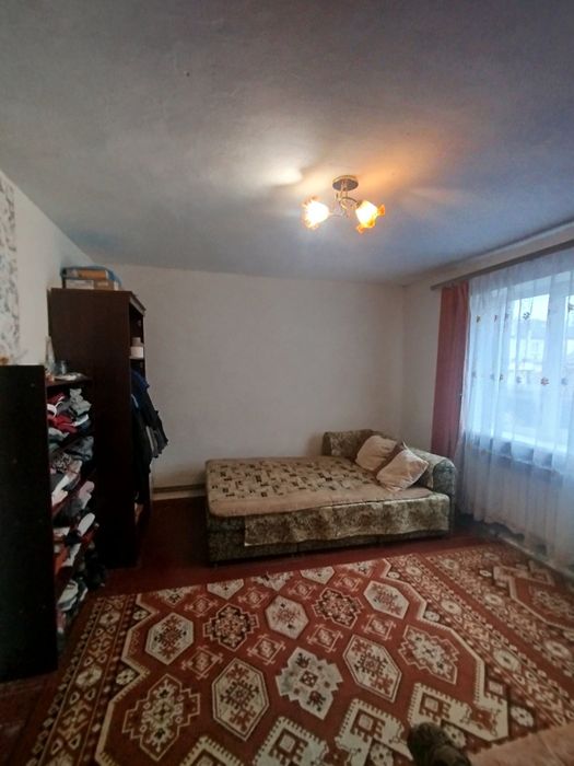 Продається 2х кімнатна квартира по вул ГМП