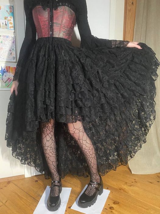 Elegancka koronkowa spódnica Burleska – model Amelia Long