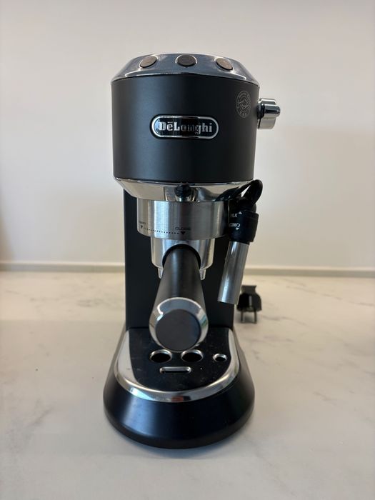 Máquina de Café Delonghi Italiana