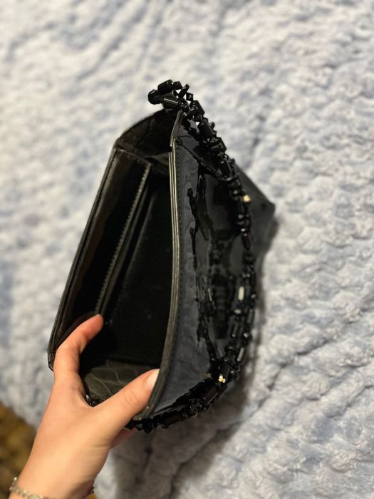 Чорна жіноча сумочка