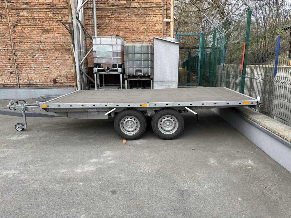 Причіп двовісний. Платформа.