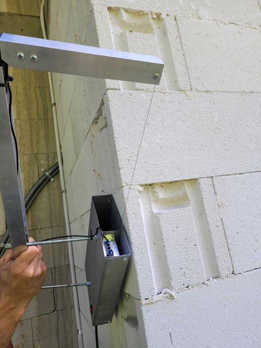 Nóż termiczny do ścinania narożników 150W, prowadzenie po ścianianie