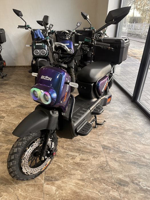 Безкоштовна доставка.Елетроскутер BIZON 1200 watt 72V25A CR4 fada crosser