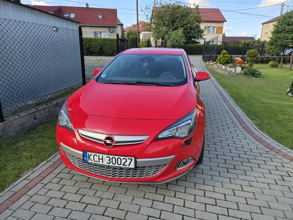 Opel Astra GTC 1.4t 2012