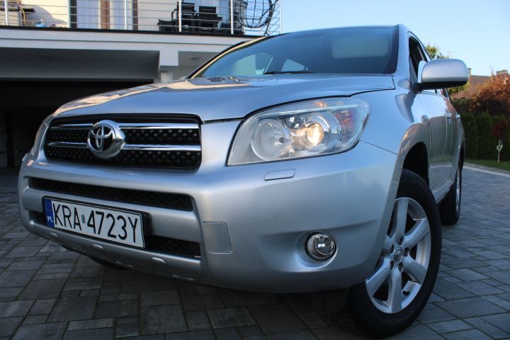 Toyota RAV4 4x4_ŁADNA 2008 Rok Salon Pl_BOGATA Wersja_Manual_D4d136 Km~BEZAWARYJNA