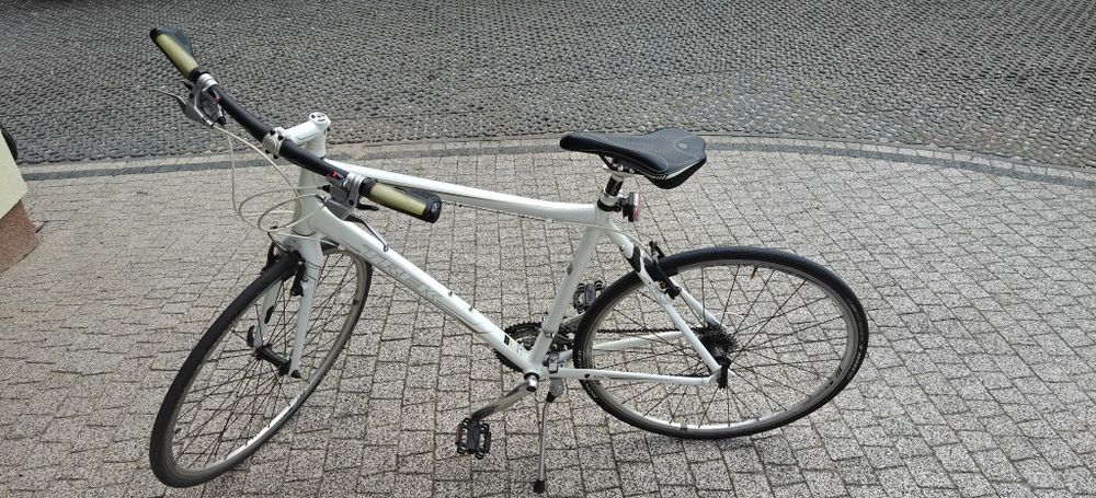 Rower szosowy TREK 7.6 FX super stan
