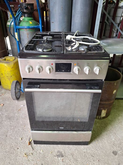 Kuchenka gazowa elektryczna 50 cm.