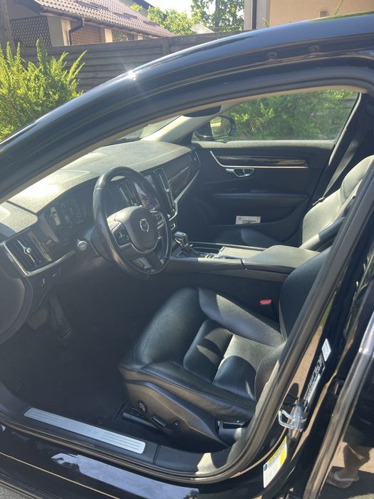 Продам Volvo s90