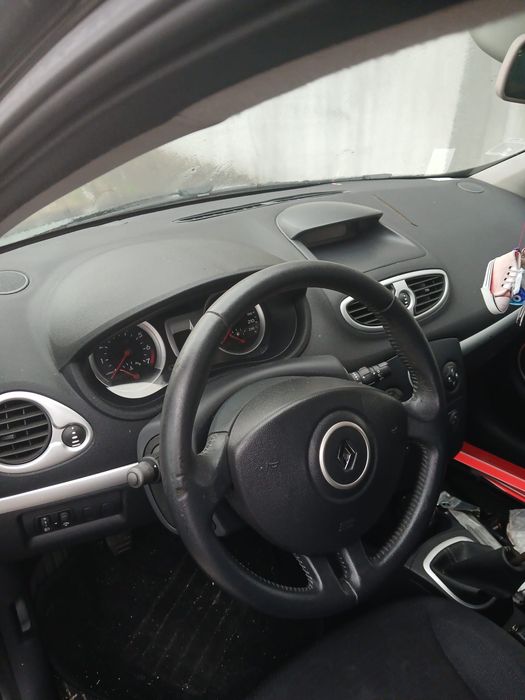 Renault clio 1.2i