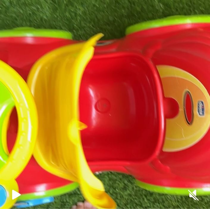 Carrinho musical de brincar da Chicco