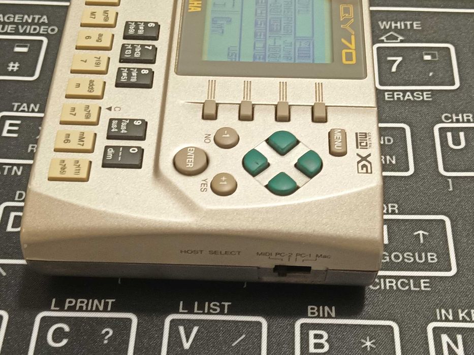 Yamaha QY70 Sequencer Rhythm