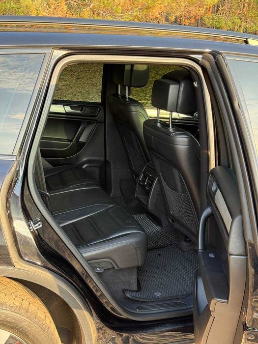 Продам Volkswagen Touareg 2013